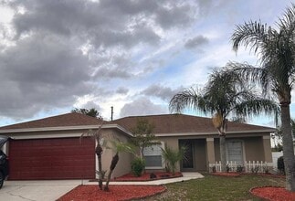 Building Photo - 669 Sierra Cir
