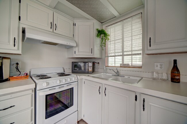 Foto del edificio - 7398 Birch Bay Dr