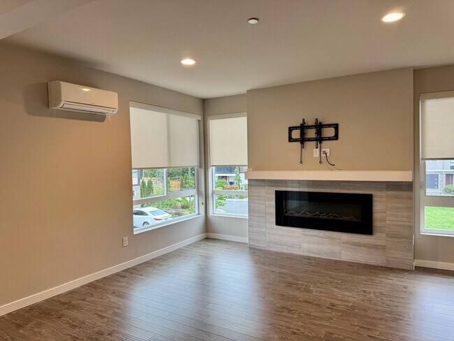 Foto del edificio - Village Crest Townhome!!!