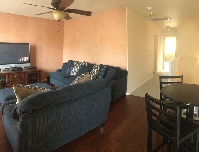 Foto del edificio - 8709 Eagle Springs Dr. NE