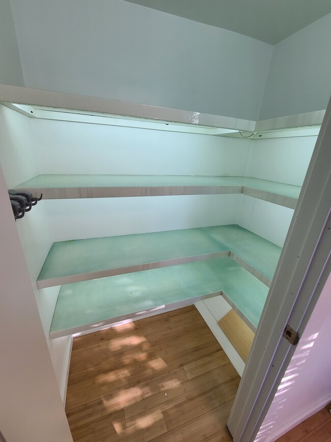 Pantry - 1353 Scenic View Ln