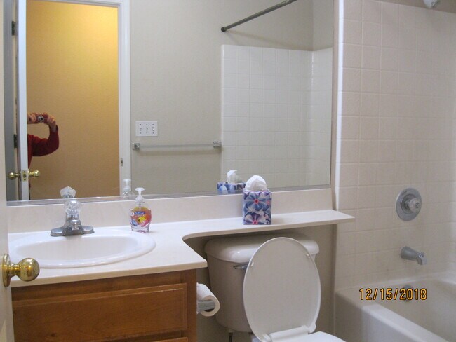 Building Photo - 354 Clipper Dr