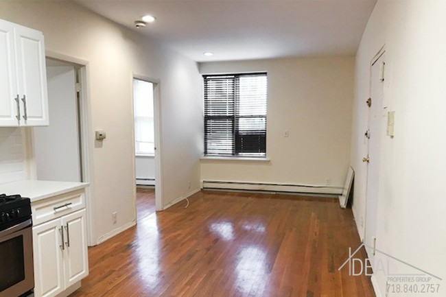 Building Photo - Kensington 2 Bedroom -Ground Floor