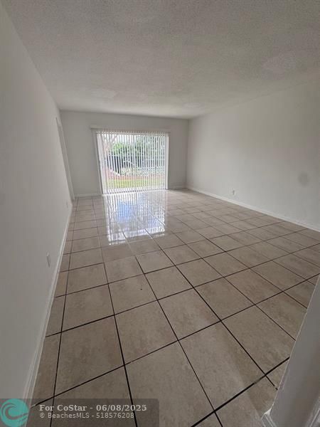 Building Photo - 8600 NW 40th St