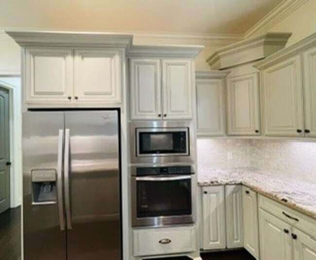 Foto del edificio - Home for Lease In Graywood Available on 2/...