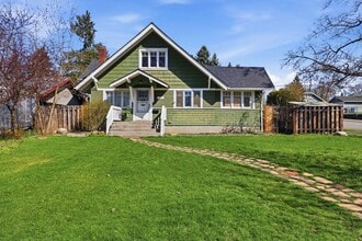 Building Photo - 3402 W Kiernan Ave