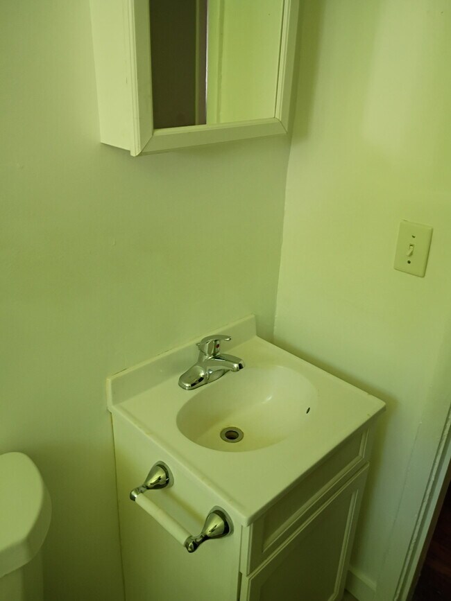 Foto del edificio - 1211 Wessels Ave