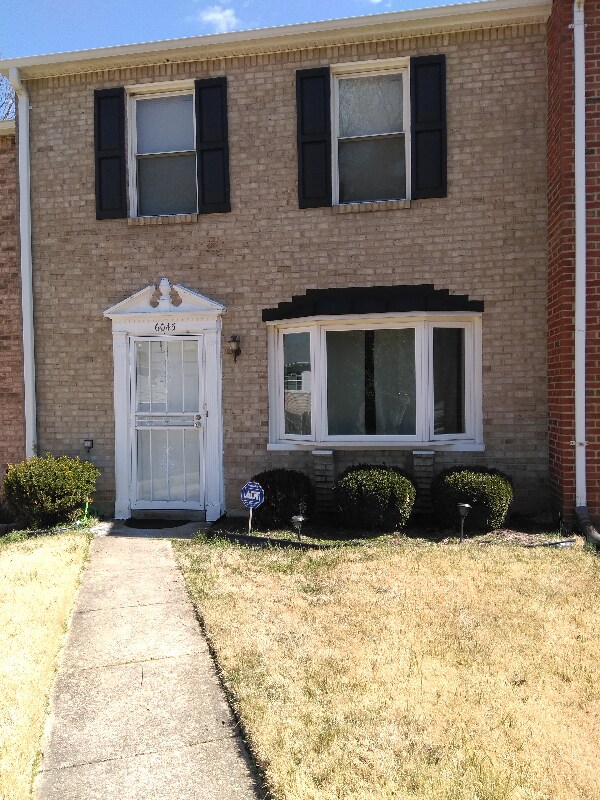 Primary Photo - 6043 Livingston Rd