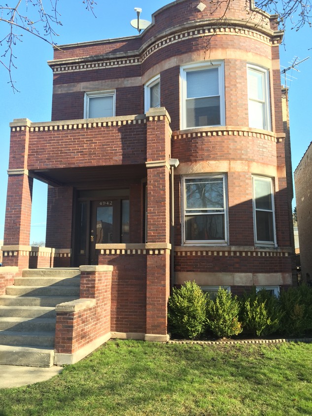 Foto principal - 4942 W Hutchinson St