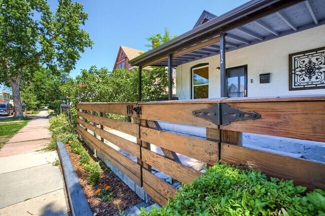 Building Photo - 712 Inca St