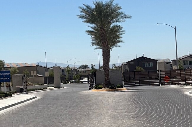 Building Photo - 2 Bedroom Townhouse in North Las Vegas