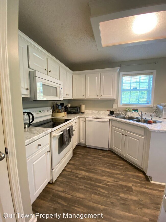 Building Photo - 3 br, 2 bath House - 131 Port Ln