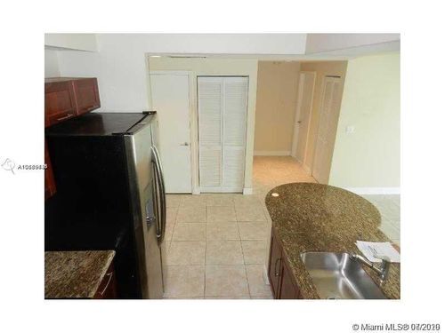 Foto del edificio - 7275 SW 89th St