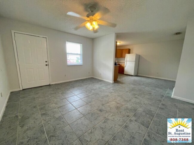Foto del edificio - 2BR/1BA Moultrie Lakes apt. Close to shopp...
