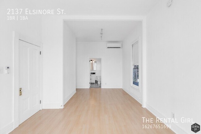 Building Photo - Stunning Victorian Hilltop Triplex | Sunny...