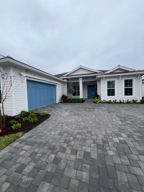 Primary Photo - 9256 Crestview Cir