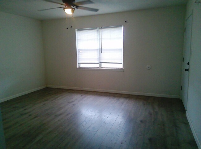 Foto del edificio - 1108 Covington St