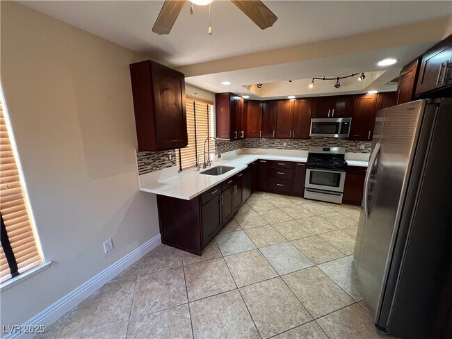 Building Photo - 5213 Blue Dane Ct