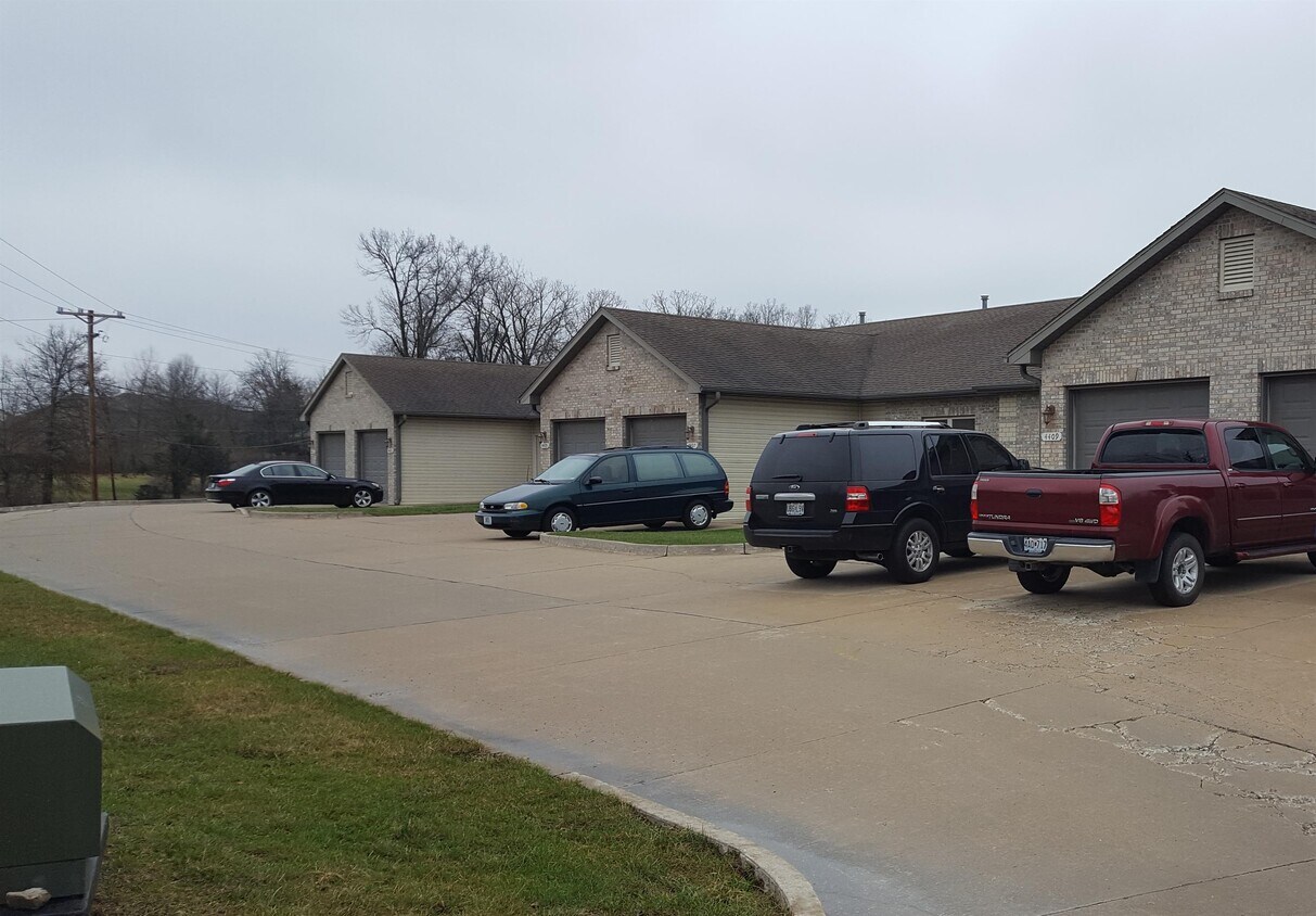 Foto principal - 4409 Brown Station Rd