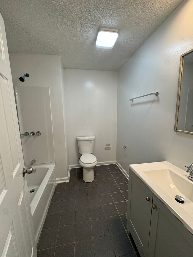 Foto del edificio - 3 Bed / 1 bath Available Now in Weiner, AR