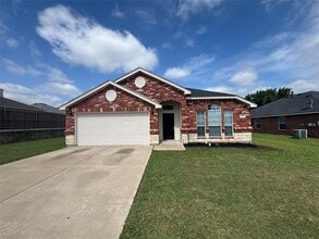 Building Photo - 924 Marist Dr