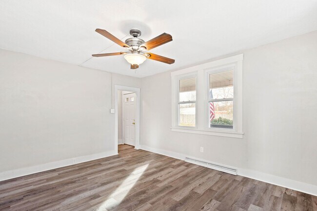 Foto del edificio - Stunning 3 bedroom home in Ambridge available August 1!