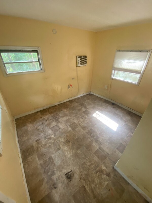 Building Photo - 2613 Pine Bark Way