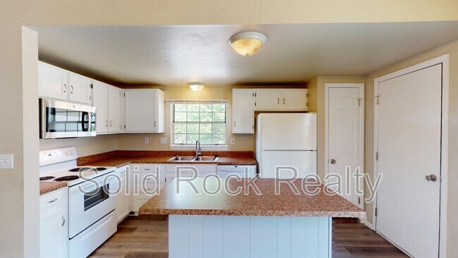Foto del edificio - 6319 Monarch Cir