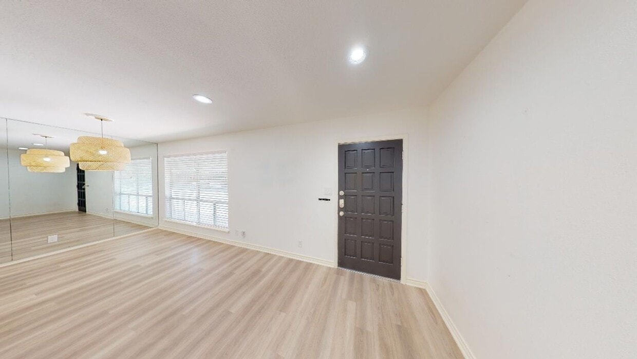 Primary Photo - Gorgeous Condo nestled right on Lady Bird ...