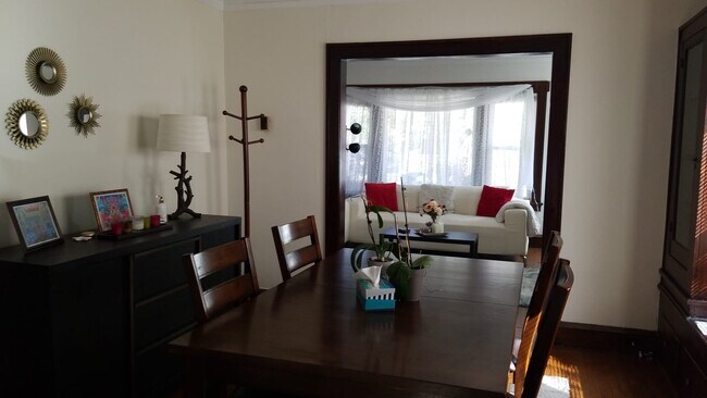 Sala de estar (Muebles no incluidos) - 1380 Webb Rd