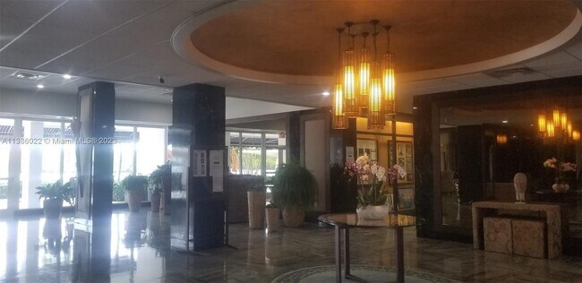 Foto del edificio - 500 Bayview Dr