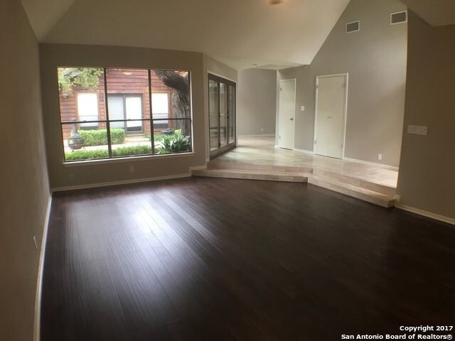Foto del edificio - 3522 RIVER WAY