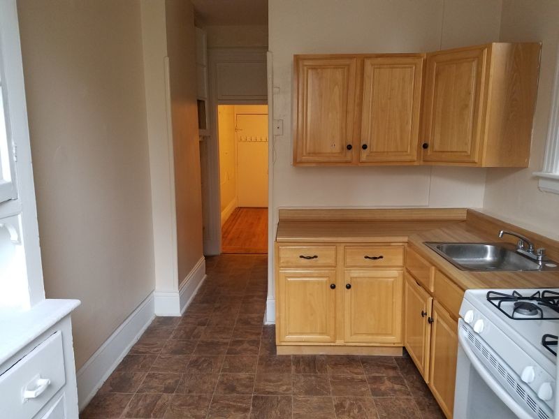 Primary Photo - 1124 Hudson St