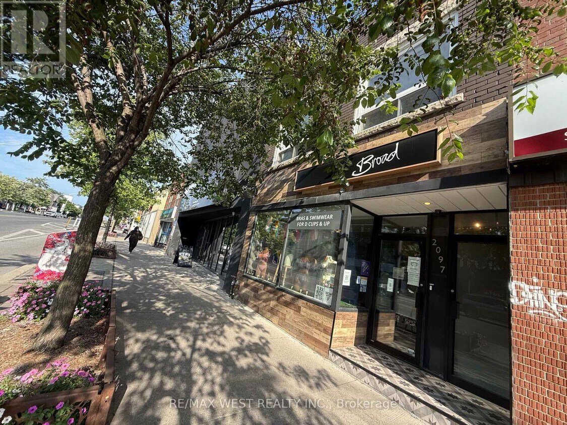 Primary Photo - 2097-2097 Danforth Ave
