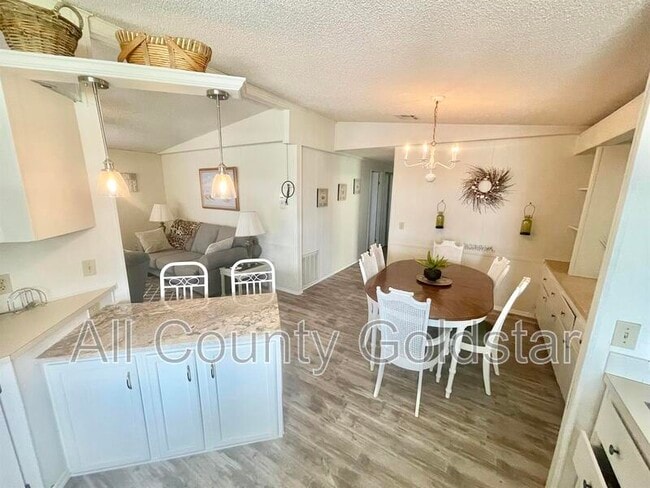 Building Photo - 415 Villa Nueva Cir