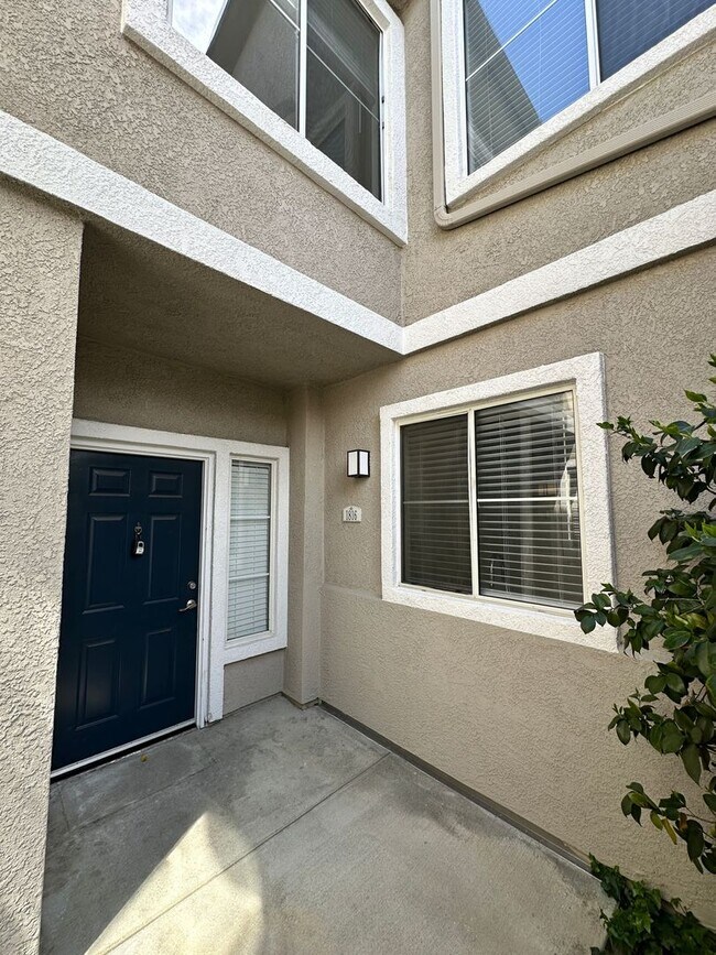 Foto del edificio - Townhouse at the Bordeaux Gated Community 3bed 2.5 bath