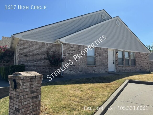 Building Photo - 1617 High Cir