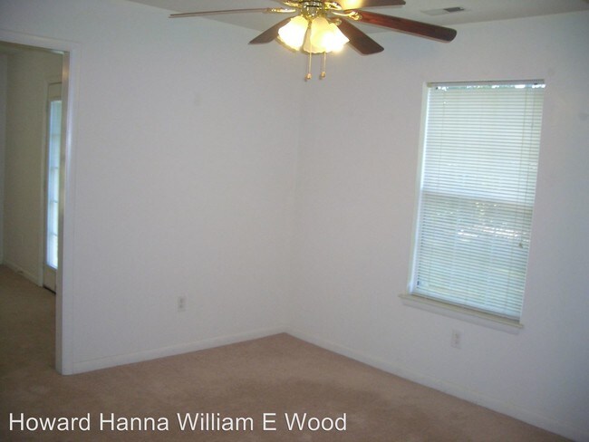 Building Photo - 3 br, 2.5 bath House - 506 Wyn Drive