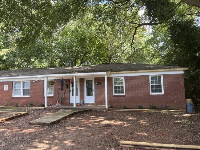 Building Photo - 2634 Druid Hills Way