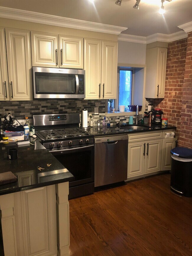 Foto del edificio - 809 Washington St