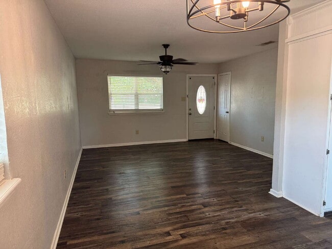 Building Photo - Updated 3 bedroom one bath home with a shade tree and large yard.