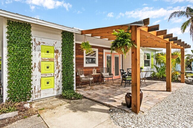 Building Photo - 16341 Buccaneer St