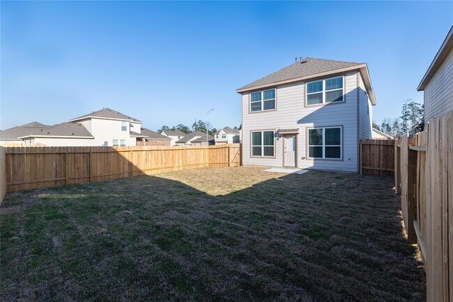 Foto del edificio - 17447 Linthorne St