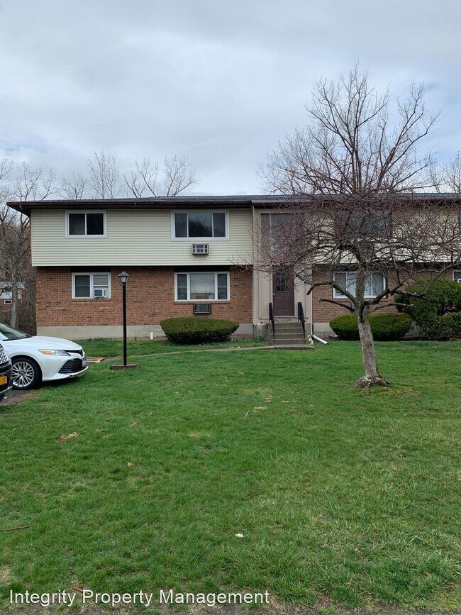 Building Photo - 2 br, 1 bath House - 903 Parr Meadow Dr