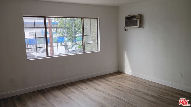 Building Photo - 4214 Avalon Blvd