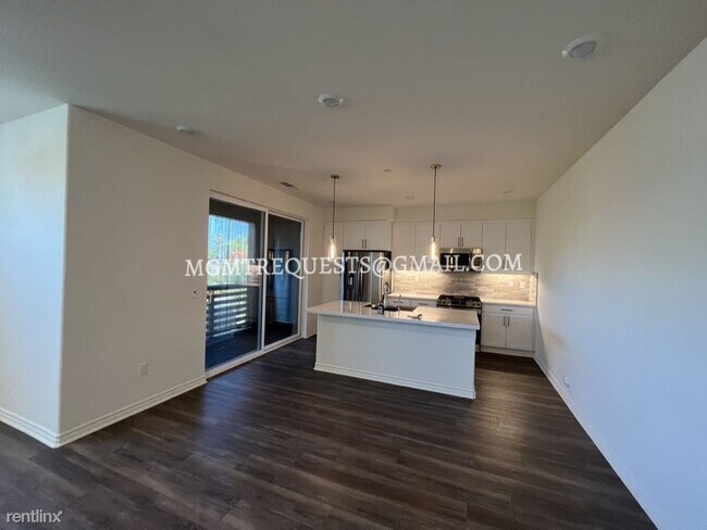 Building Photo - 2 br, 2.5 bath Condo - 17854 S Upton