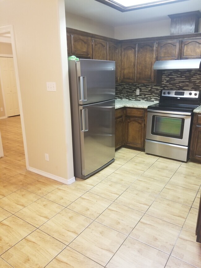 Foto del edificio - 1824 Tierra Dulce Dr