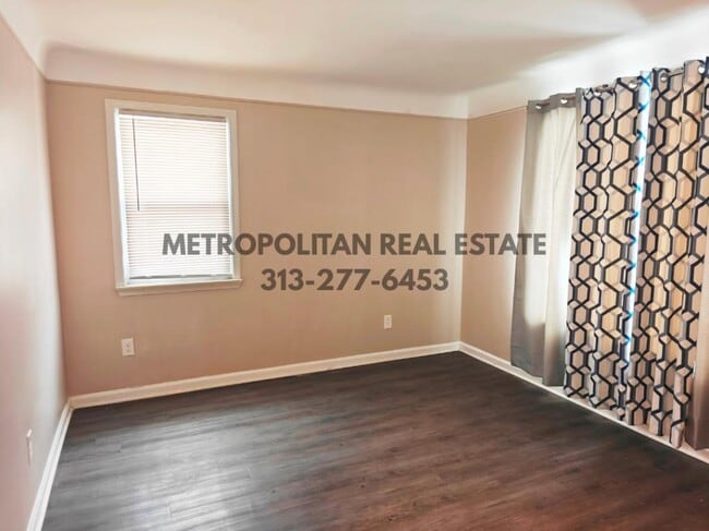 Building Photo - 32626 Sheridan St