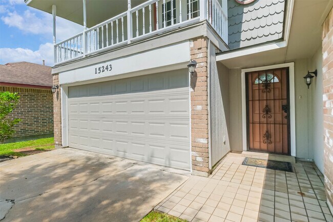 Foto del edificio - 15243 Peachmeadow Ln
