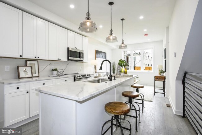 Foto del edificio - 1730 Montello Ave NE
